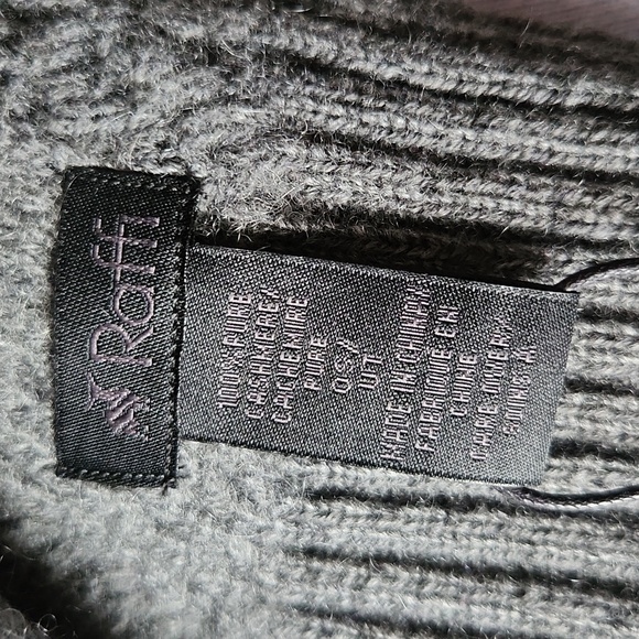 100% Pure Cashmere Raffi scarf - Picture 2 of 5